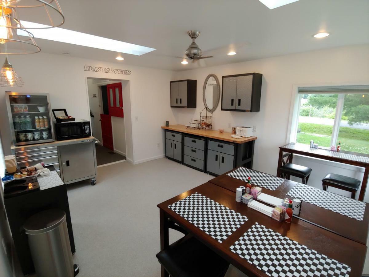 Apex Inn Bed And Breakfast Watkins Glen Bagian luar foto